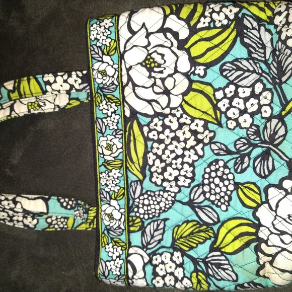 VERA BRADLEY - ISLAND BLOOMS - SMALL TOTE -  GOOD - Picture 2 of 5